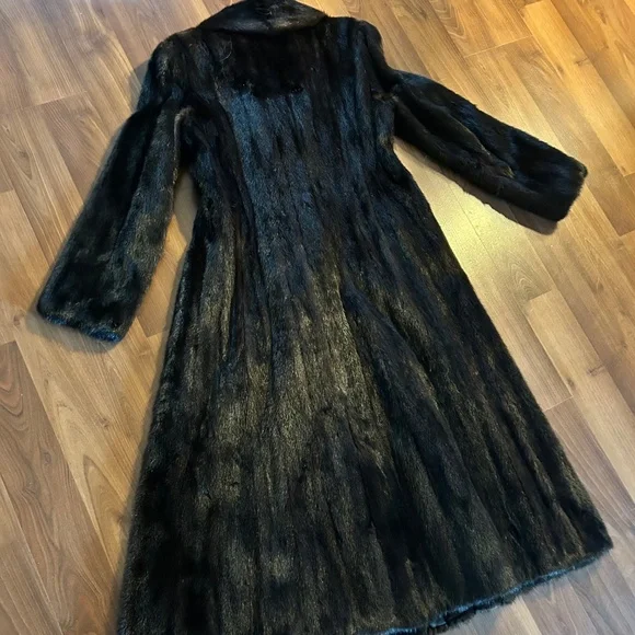 Vintage Holt Renfrew Mink Coat - Picture 2 of 10